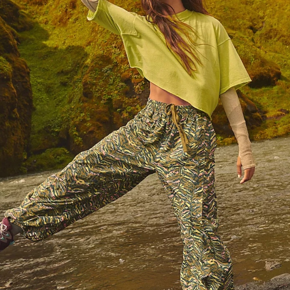 NWOT Free People Zephyr Printed Pants Size XS